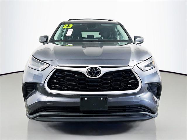 used 2023 Toyota Highlander car, priced at $34,119