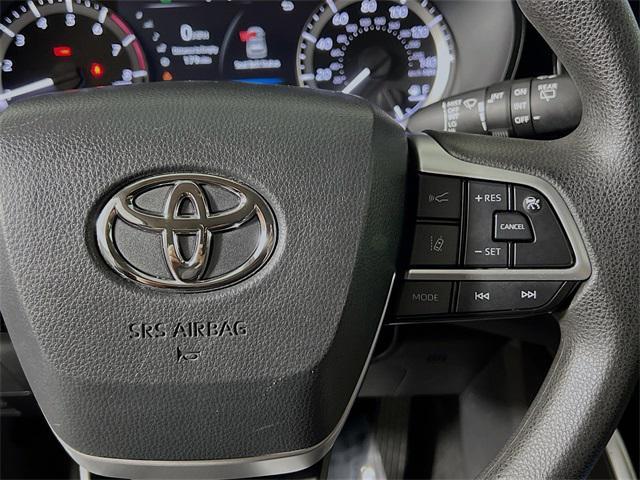 used 2023 Toyota Highlander car, priced at $34,119