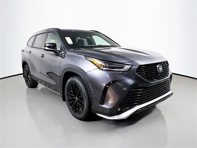 new 2025 Toyota Highlander car, priced at $51,909