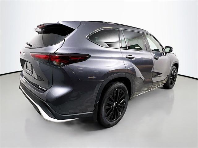 new 2025 Toyota Highlander car, priced at $51,909