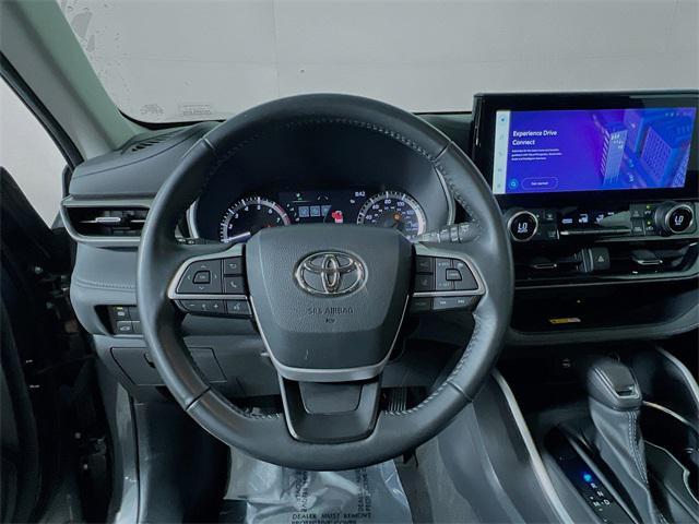 used 2023 Toyota Highlander car, priced at $36,283