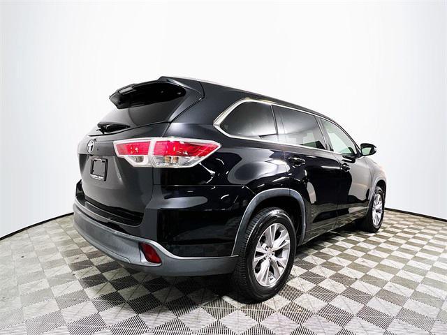 used 2015 Toyota Highlander car, priced at $18,161