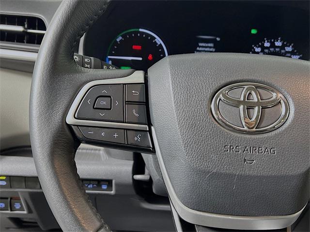 used 2023 Toyota Sienna car, priced at $43,523