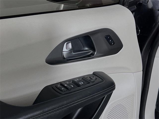 used 2022 Chrysler Pacifica car, priced at $19,319