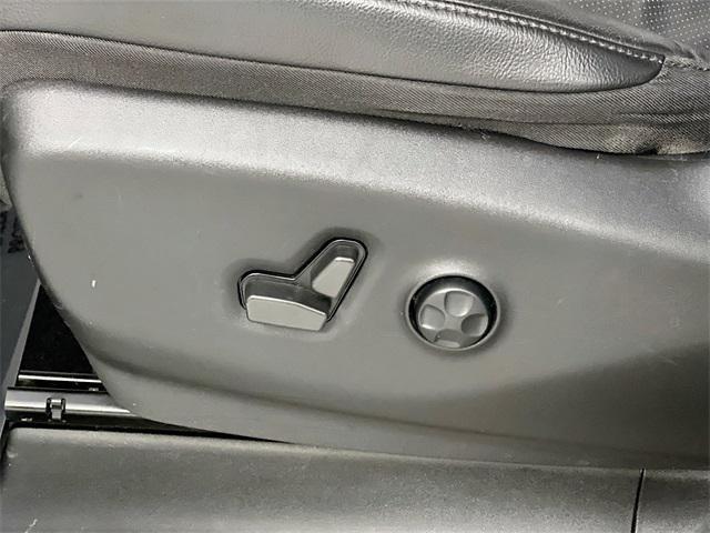 used 2022 Chrysler Pacifica car, priced at $19,319