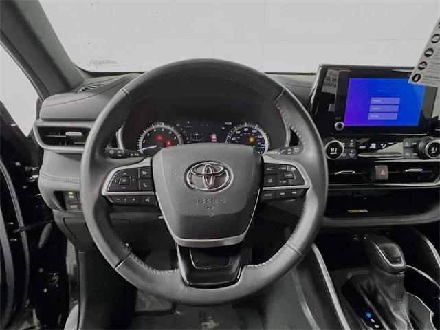 used 2024 Toyota Highlander car, priced at $42,820