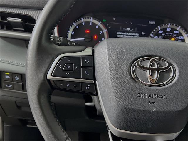 used 2024 Toyota Highlander car, priced at $42,820