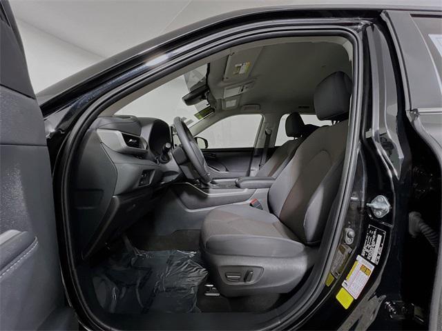 used 2024 Toyota Highlander car, priced at $41,161