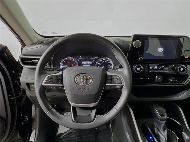 used 2024 Toyota Highlander car, priced at $41,161