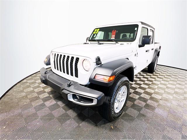 used 2023 Jeep Gladiator car, priced at $27,100