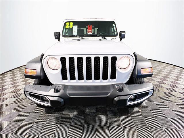 used 2023 Jeep Gladiator car, priced at $27,100