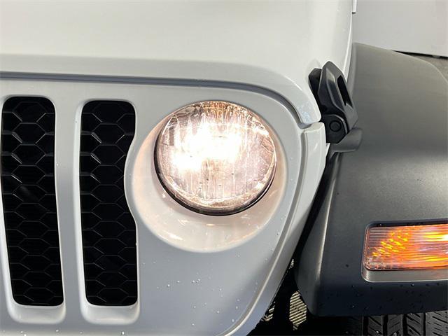 used 2023 Jeep Gladiator car, priced at $27,100