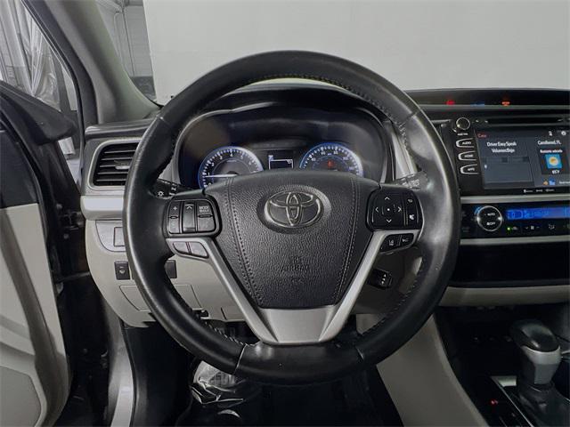 used 2017 Toyota Highlander car, priced at $22,132