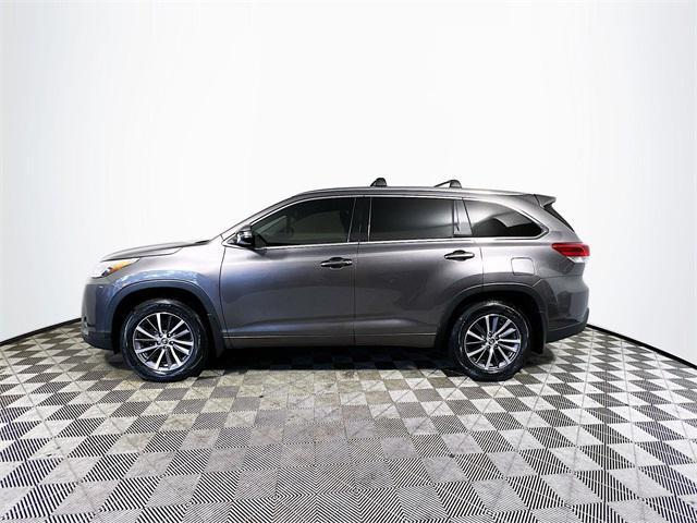 used 2017 Toyota Highlander car, priced at $22,132