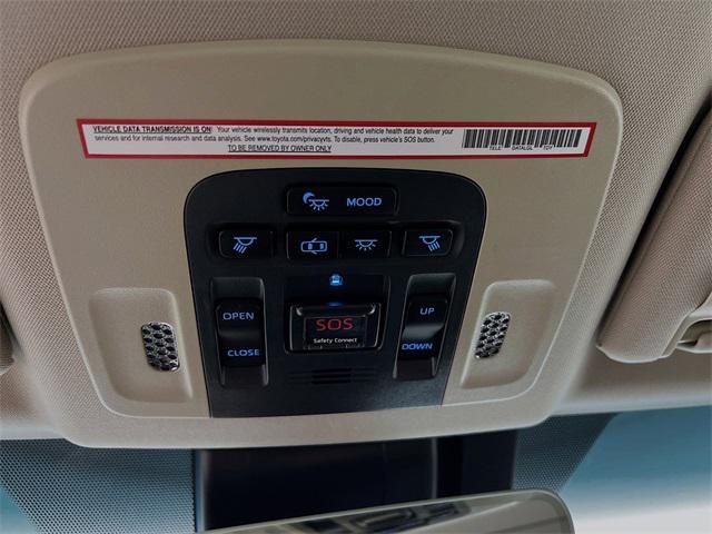 used 2019 Toyota Avalon Hybrid car, priced at $28,173