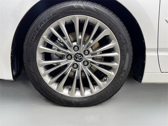 used 2019 Toyota Avalon Hybrid car, priced at $28,173