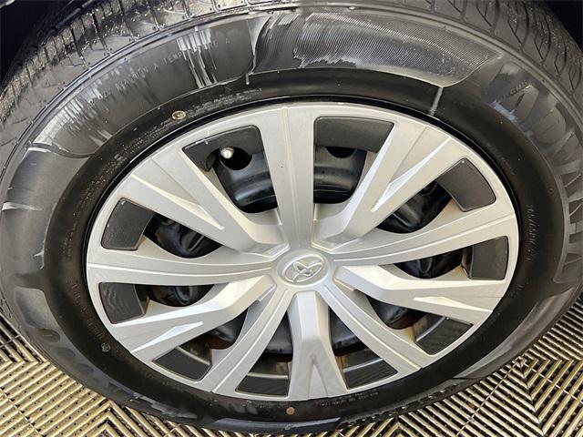 used 2018 Toyota Camry Hybrid car, priced at $20,493