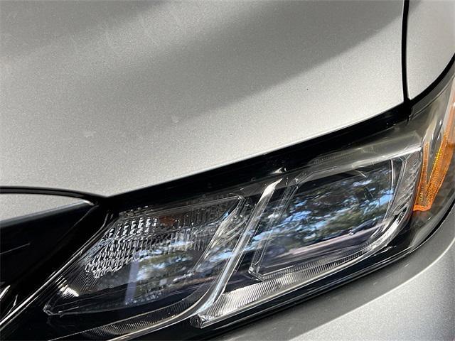 used 2018 Toyota Camry Hybrid car, priced at $20,493