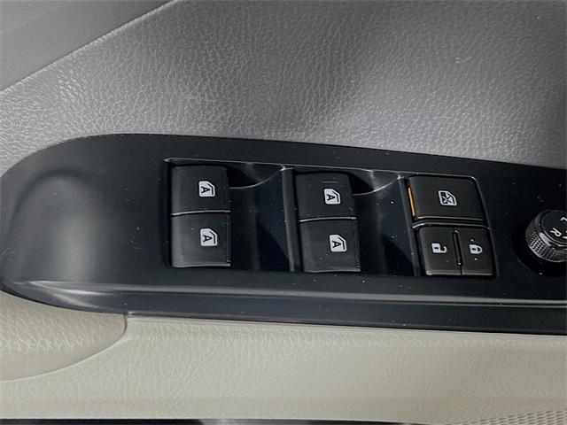 used 2018 Toyota Camry Hybrid car, priced at $20,493