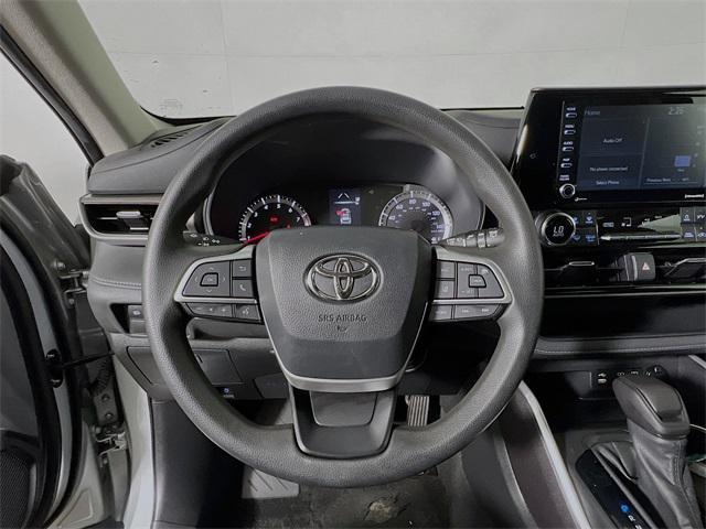 used 2022 Toyota Highlander car, priced at $35,439