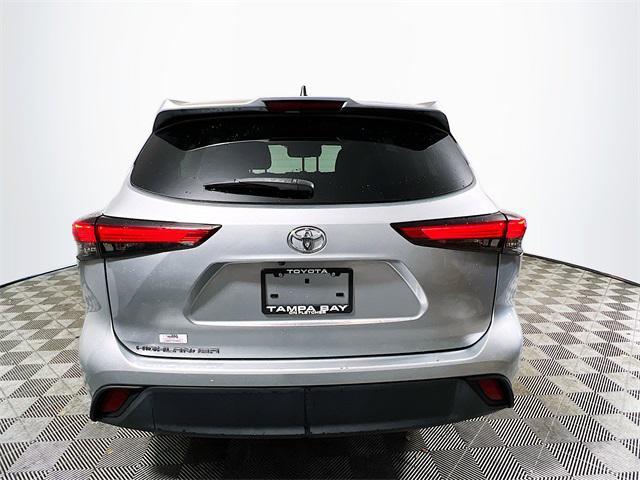 used 2022 Toyota Highlander car, priced at $35,439