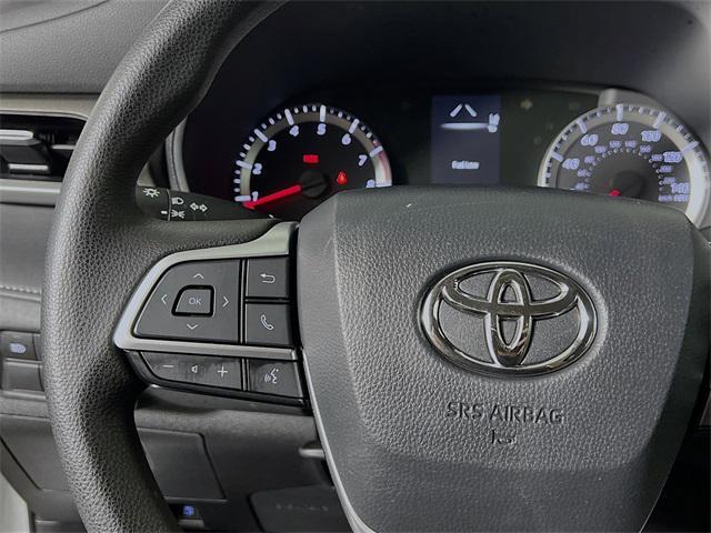 used 2022 Toyota Highlander car, priced at $35,439