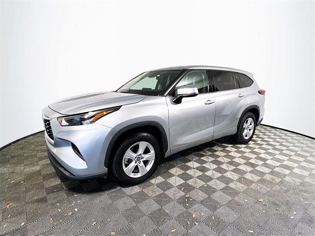 used 2022 Toyota Highlander car, priced at $35,439