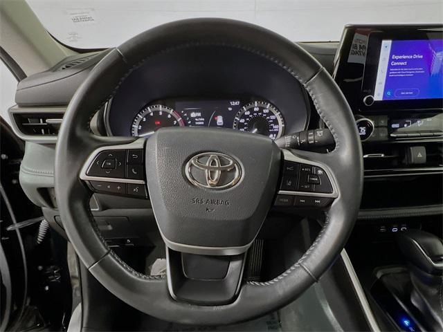 used 2024 Toyota Highlander car, priced at $34,377