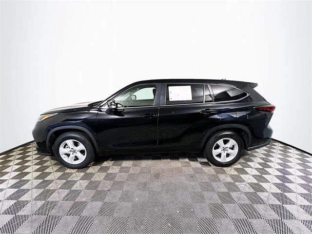 used 2024 Toyota Highlander car, priced at $34,377