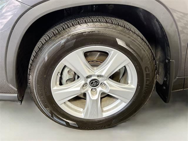 used 2023 Toyota Highlander car, priced at $30,500