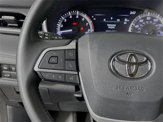 used 2024 Toyota Highlander car, priced at $39,349