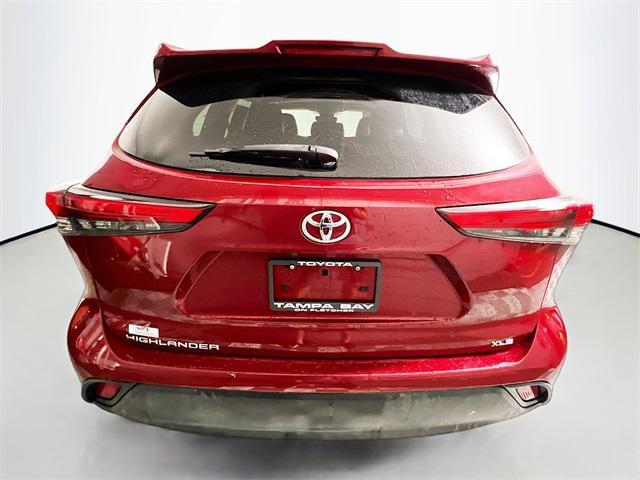 used 2020 Toyota Highlander car, priced at $23,660