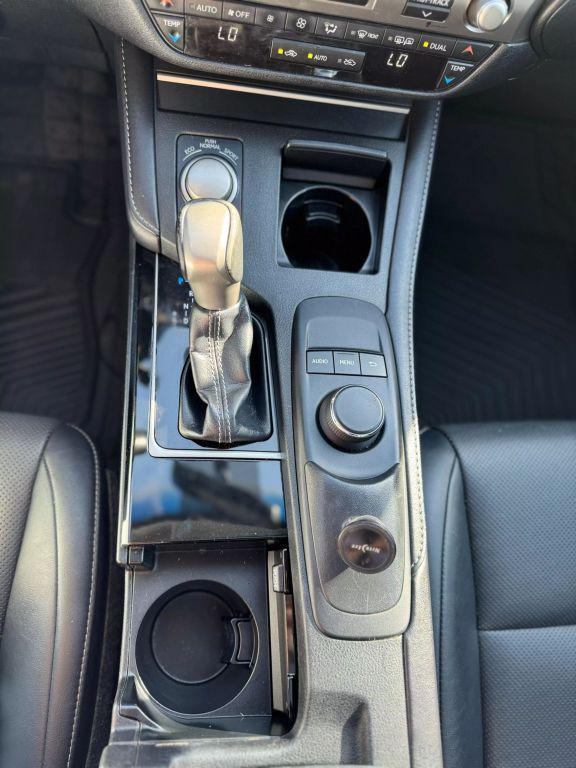 used 2016 Lexus ES 350 car, priced at $23,900