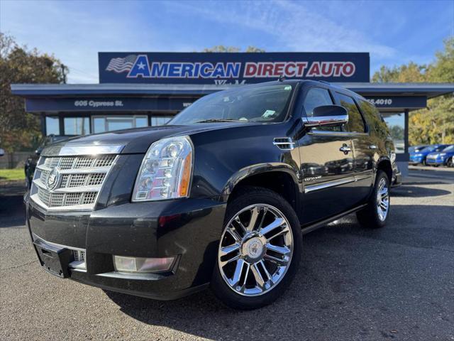 used 2011 Cadillac Escalade car, priced at $15,995