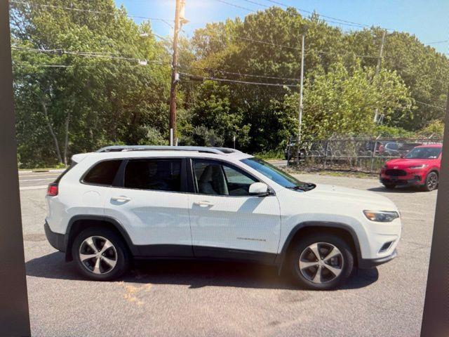used 2019 Jeep Cherokee car, priced at $17,997