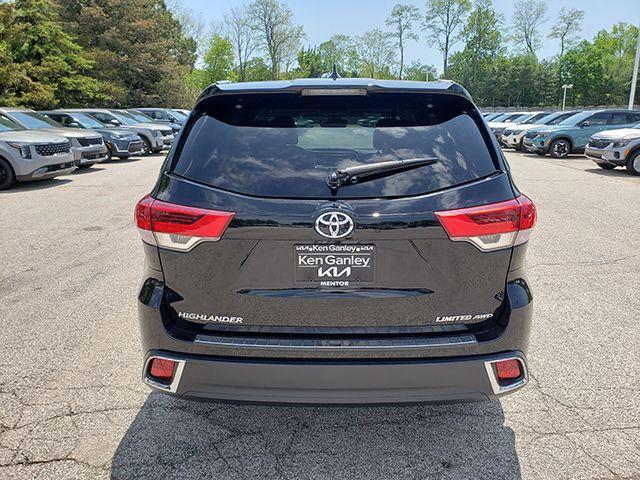 used 2019 Toyota Highlander car, priced at $24,774