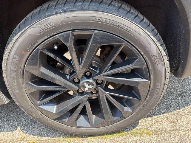used 2022 Mitsubishi Outlander car, priced at $21,978