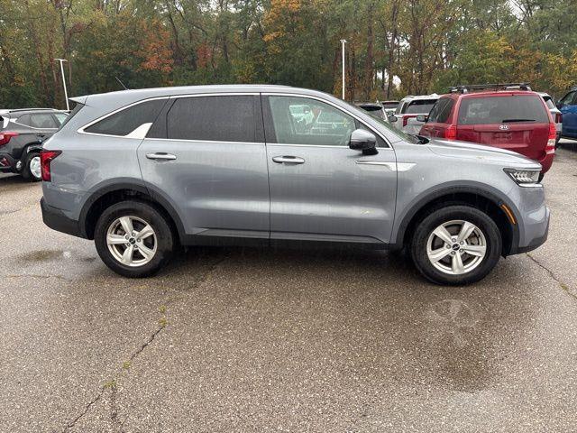 used 2023 Kia Sorento car, priced at $25,647
