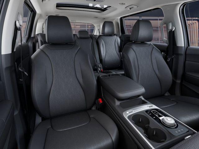 new 2025 Kia Carnival car, priced at $53,695