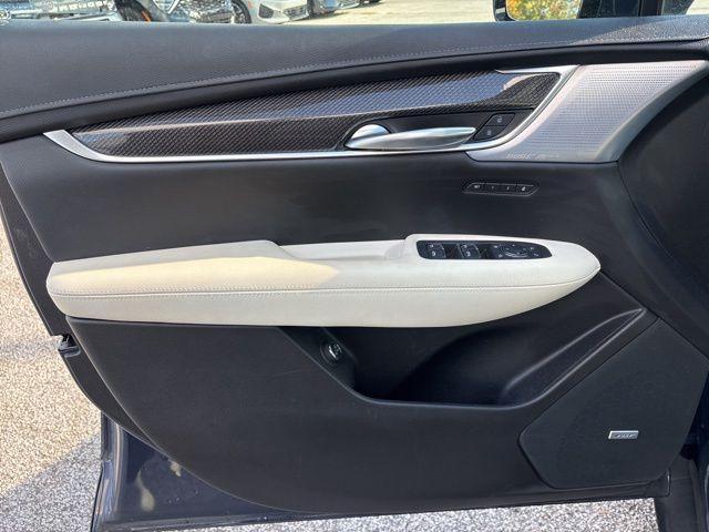 used 2025 Cadillac XT5 car, priced at $51,997