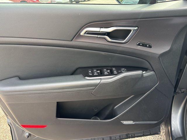 used 2023 Kia Sportage Hybrid car, priced at $29,284