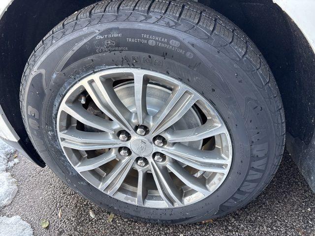 used 2019 Cadillac XT5 car, priced at $19,978