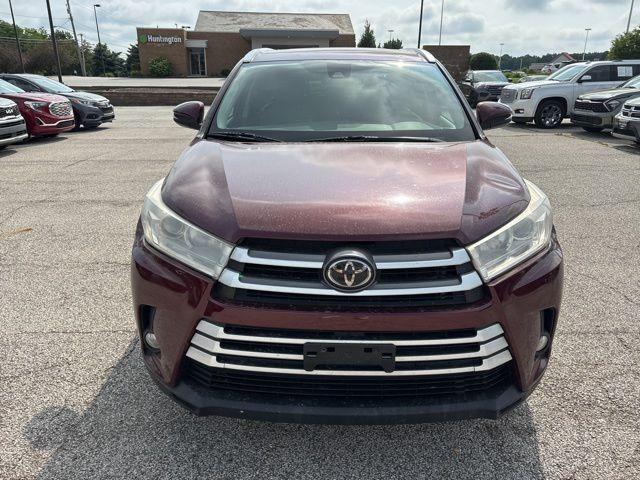 used 2019 Toyota Highlander car, priced at $23,749