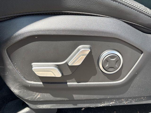 used 2025 Hyundai Santa Fe car, priced at $39,748