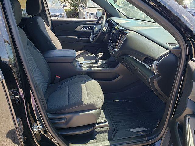 used 2022 Chevrolet Traverse car, priced at $29,664