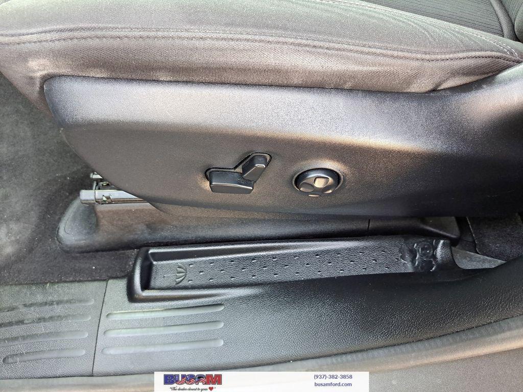 used 2019 Chrysler Pacifica car, priced at $18,500