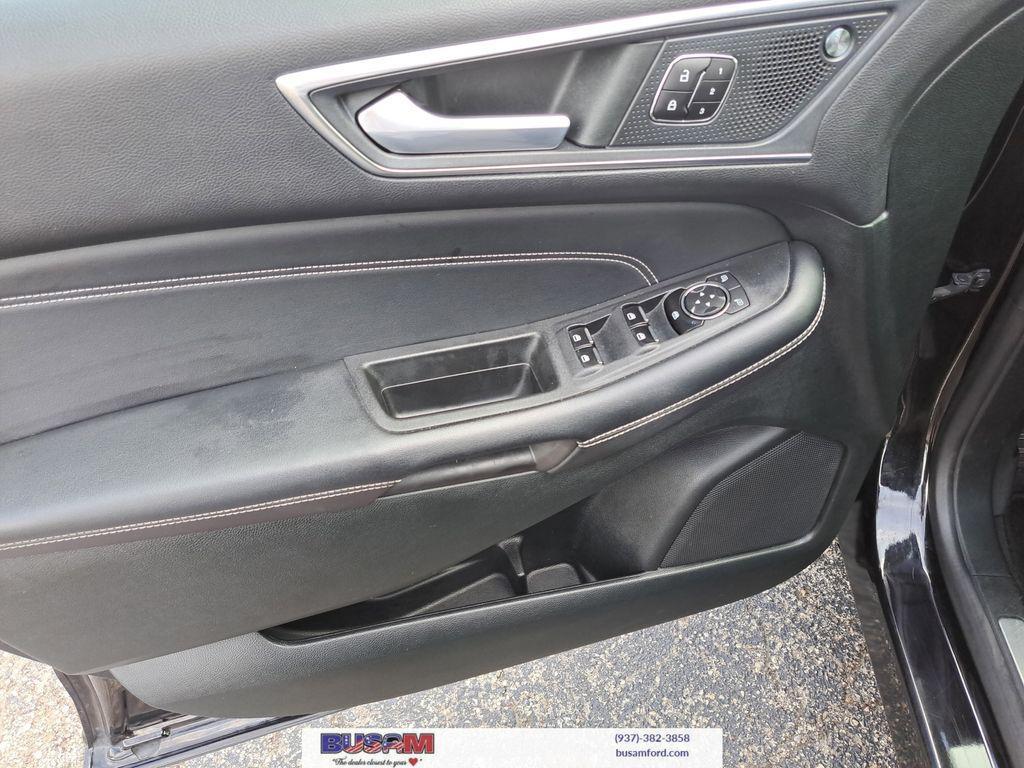 used 2022 Ford Edge car, priced at $25,000