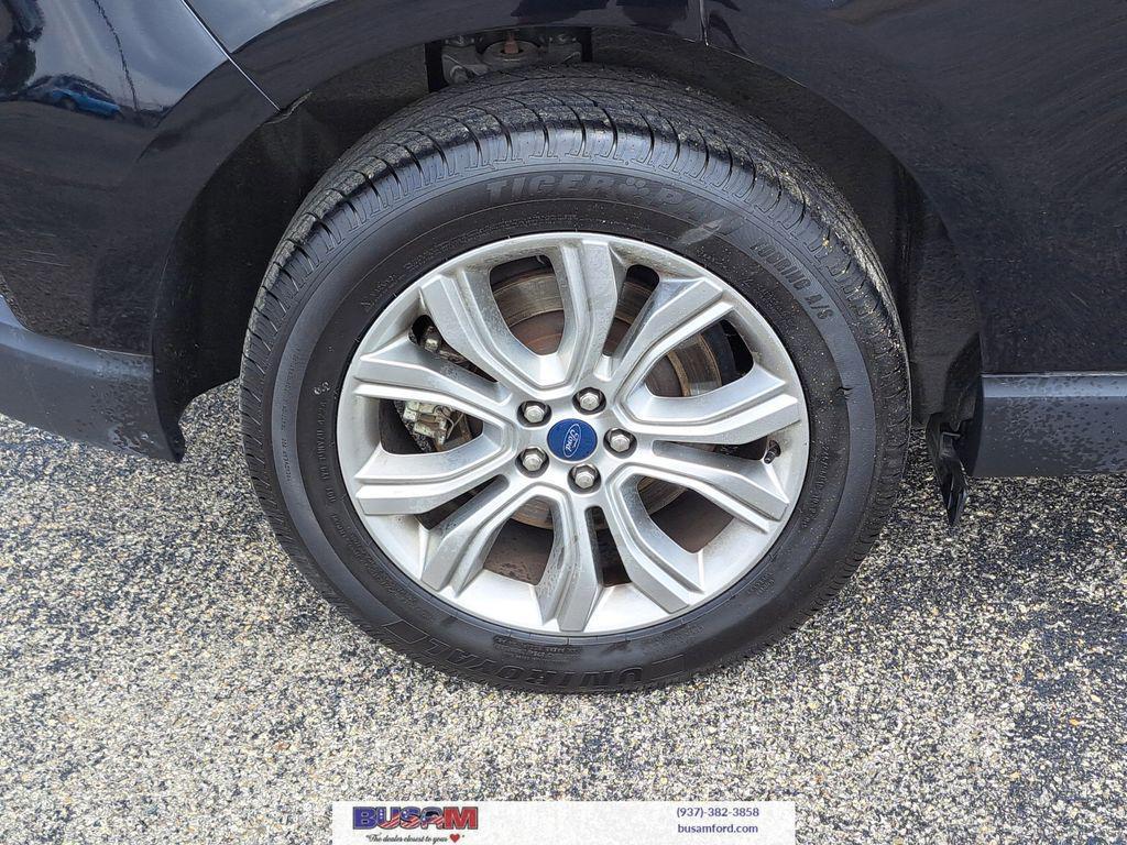 used 2022 Ford Edge car, priced at $25,000