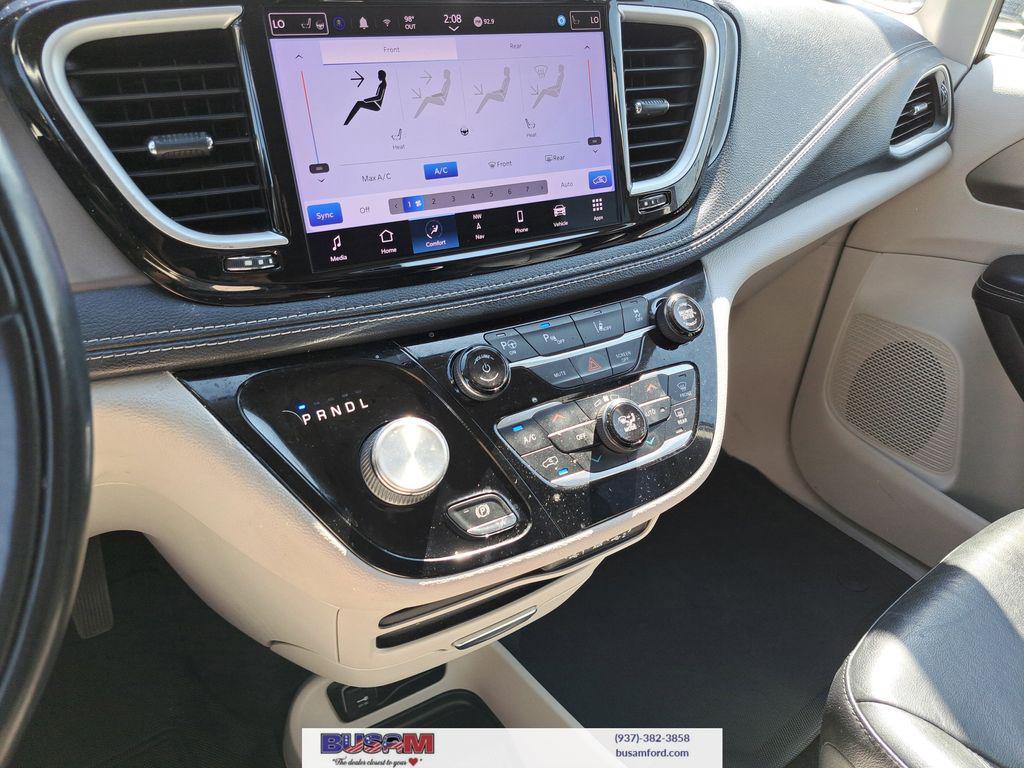 used 2022 Chrysler Pacifica Hybrid car, priced at $23,500