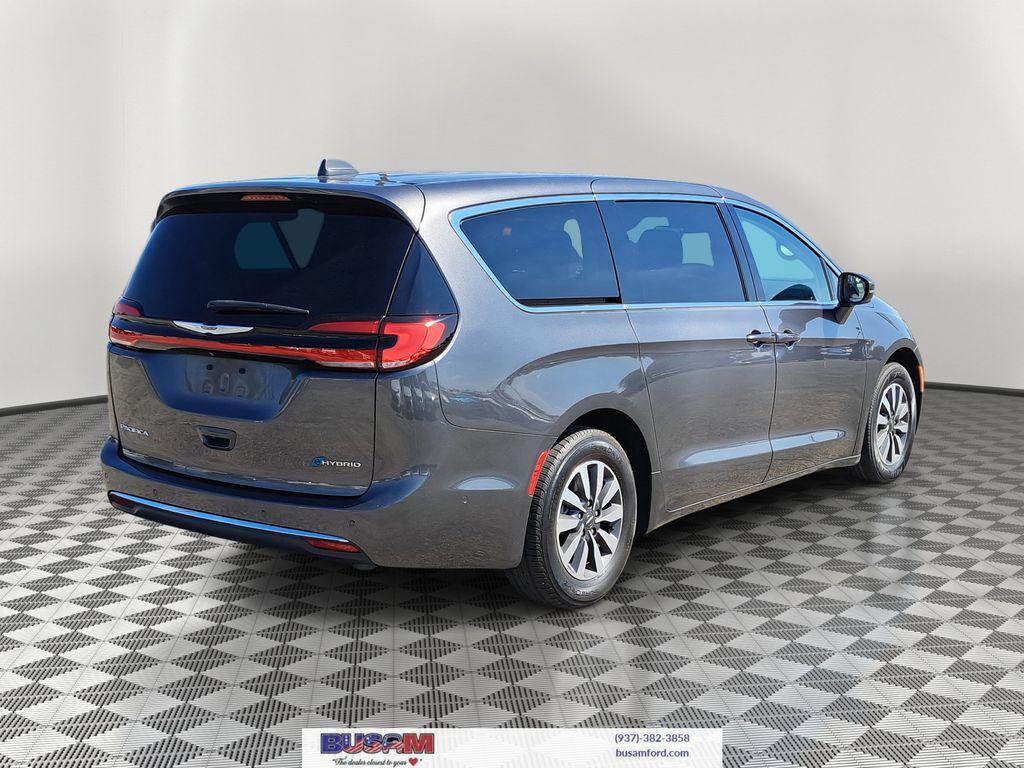 used 2022 Chrysler Pacifica Hybrid car, priced at $23,500